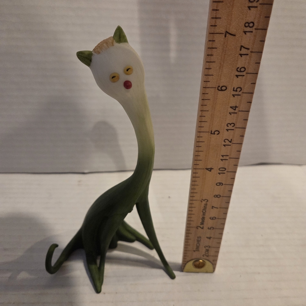 Vintage Enesco Home Grown Green Onion Cat Figurine Boho Bohemian Vegetable - Picture 6 of 9